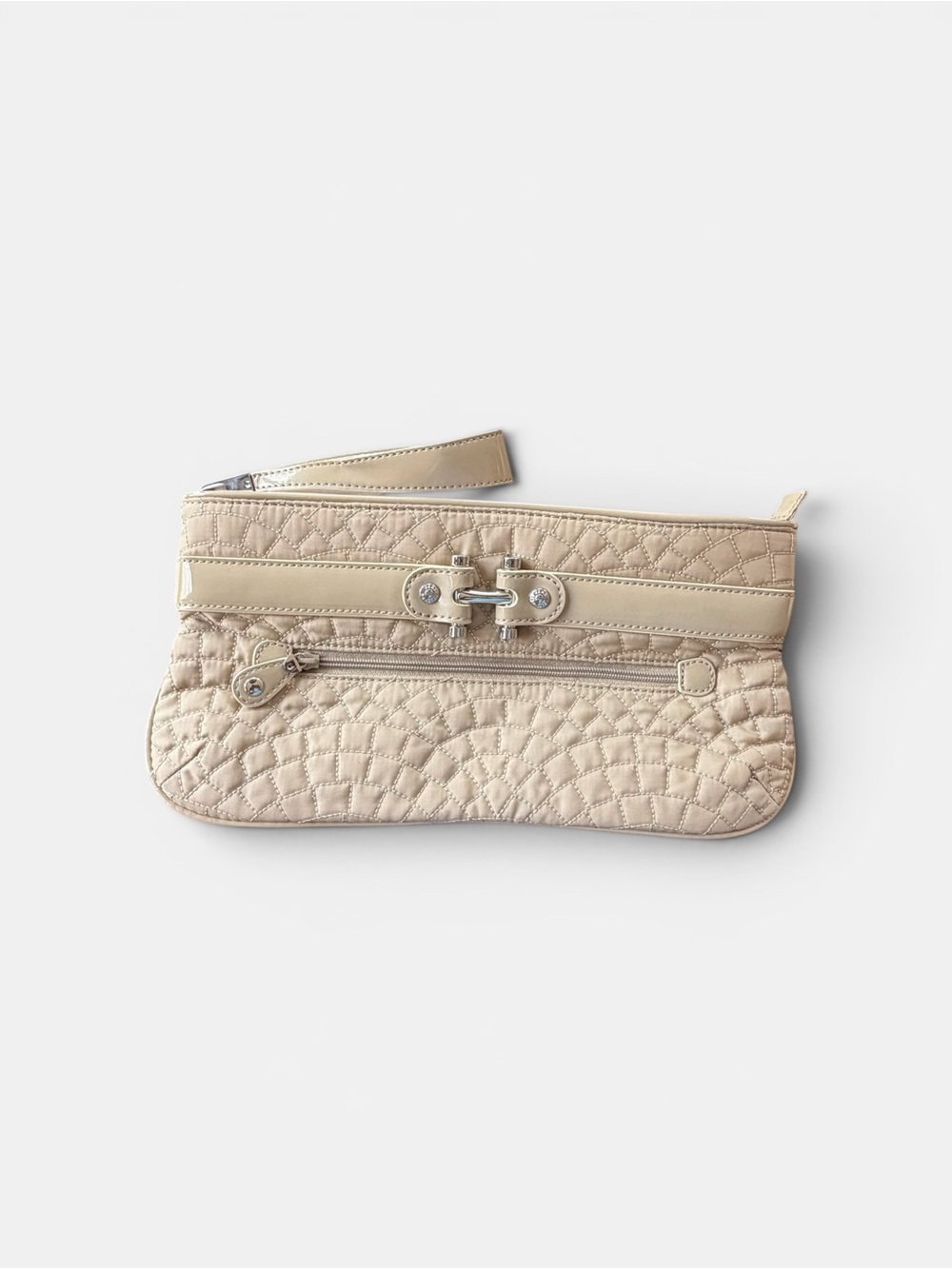 Vera Bradley Quilted Beige Women’s Bistro Clutch